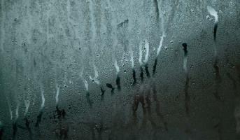 Jak na vlhkost doma: praktický průvodce pro zdravé bydlení