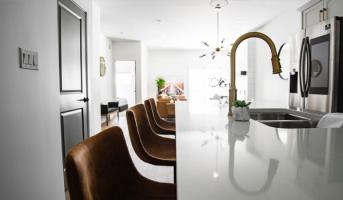 Jak vyčistit kuchyň: praktický průvodce krok za krokem